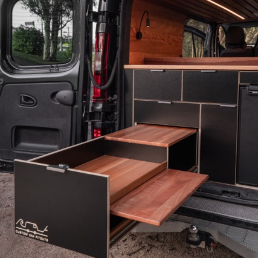 Custom Bed Base in 2023 Renault Trafic Project