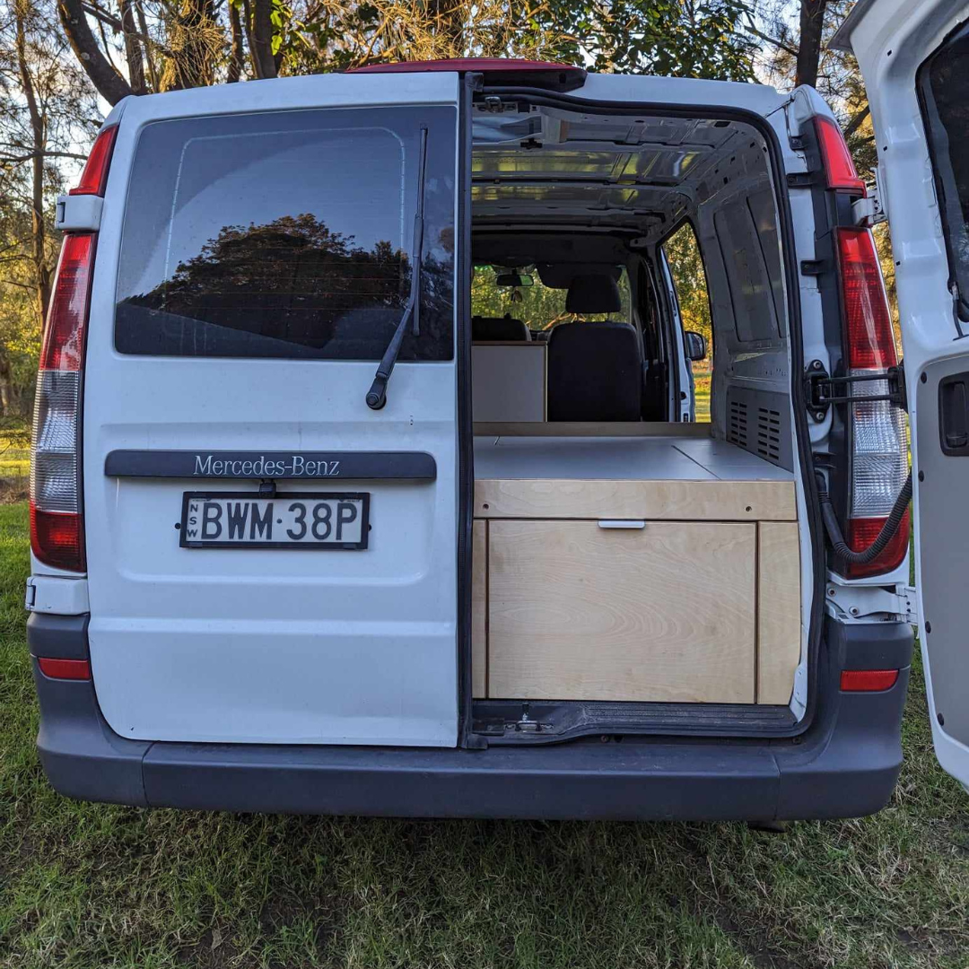 Innovative Storage Solutions in 2012 Mercedes Vito